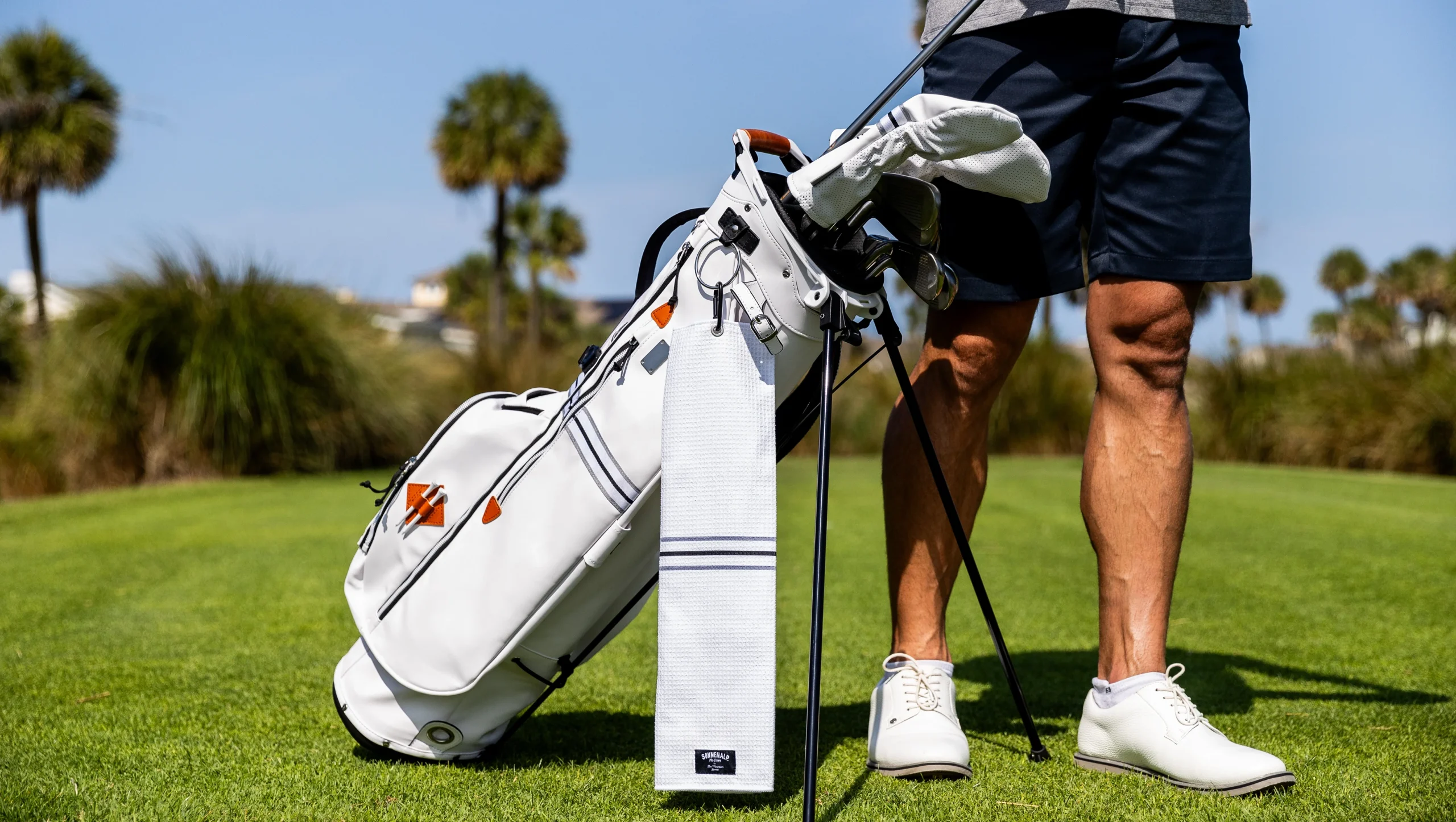 Smart golf bag accessories